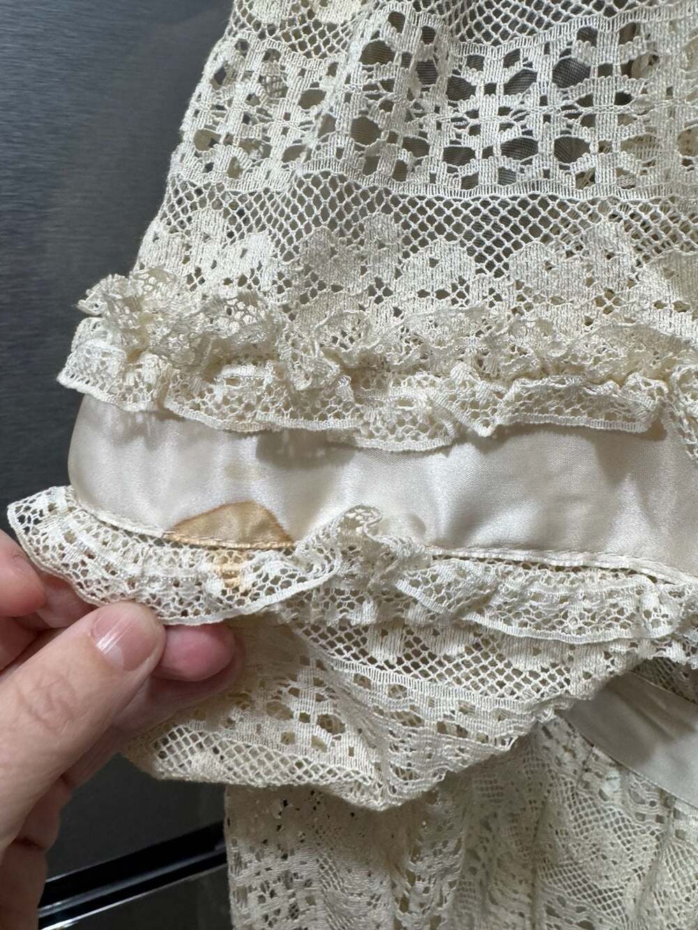 Vintage 1970s Emma Domb Victorian Revival Lace Tiered Maxi Wedding Dress Sz 11 - Picture 7 of 16